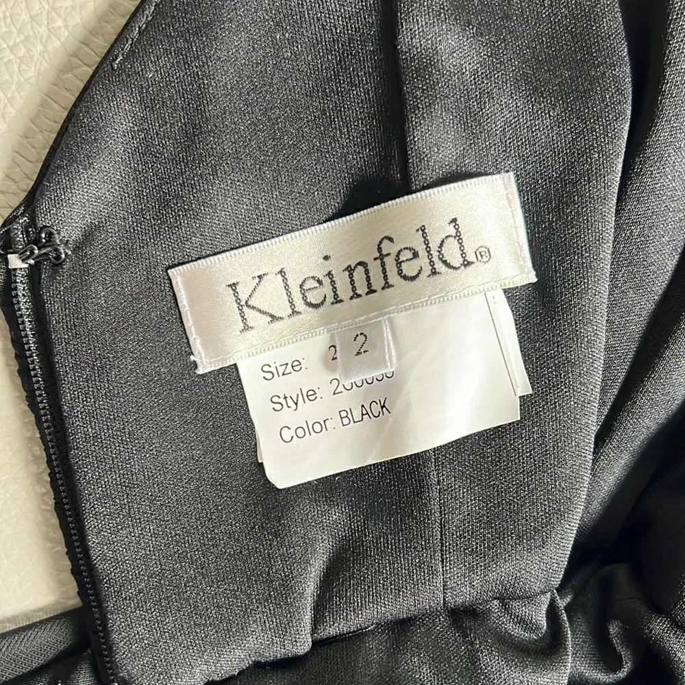 Kleinfeld Sleeveless A-Line/Princess Off The Shoulder Floor Length Dress Black